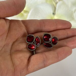 Clip on Earrings HMN red
